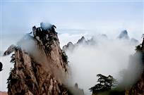 奇峰流云黄山美
