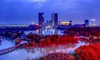 夜色圆梦湖畔