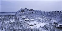 雪染北固山