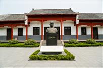 刘少奇在山东