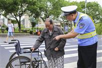 胜似亲人