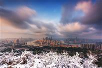 瑞雪兆山城