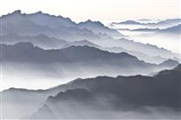 峰峦叠嶂