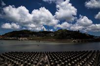 《海岛渔村》