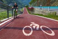 红色旅游线上的特色观光路