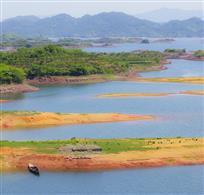 《彩色千岛湖》