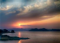 霞光流彩