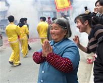 迎龙祈祷