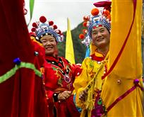 王阜马竹舞者
