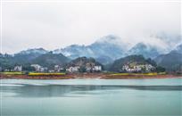 《风情水岸》