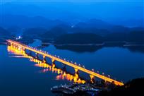 夜色两岸