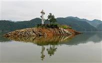 旖旎“少女”在湖中  （二）