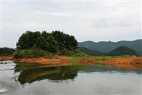 开往千岛湖的“高铁”