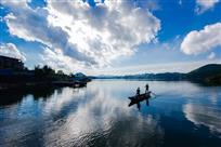 行舟千岛湖