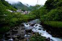 涓涓溪流