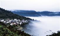 云雾山中又一村