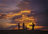 夕阳烧烤