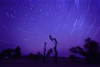 遥望夜空